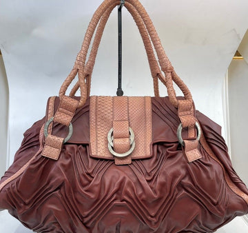 BULGARI ショルダーバッグ 46*36*13 28139004