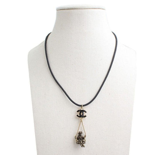 CHANEL Coco Pendant Necklace 40276361
