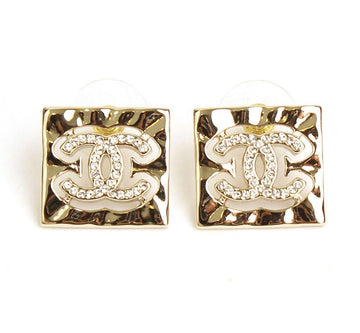 CHANEL Champagne Gold Wavy Square CC Earrings 12345 30570950