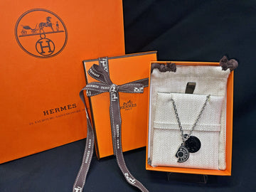 HERMES ハーフムーンロゴ シルバー ネックレス 7948166592 42017413