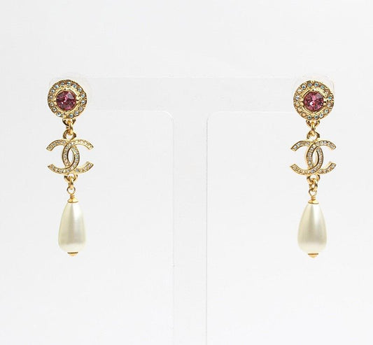 CHANEL Gold CC Logo Teardrop Pearl Earrings 42112387