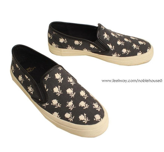 Coach Americana Black & White Flower Printing Slip-on 6 26807380