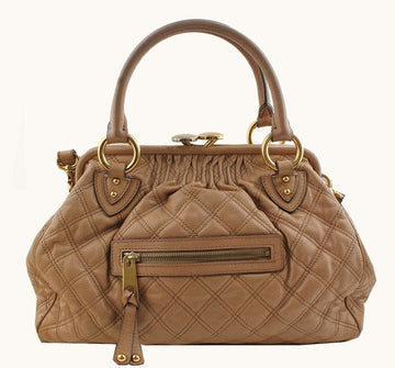 MARC JACOBS エドフ キルティング ゴールド トート兼ショルダー 26811104