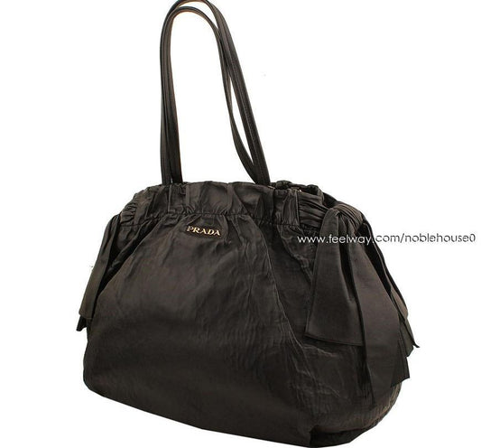 PRADA ナパブラックシュリングリボンショルダーバッグ 26811363
