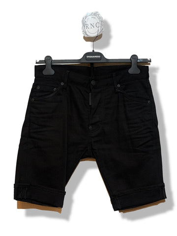 DSQUARED2 ディスクエアード ブラック ショーツ 5536591279 19195880