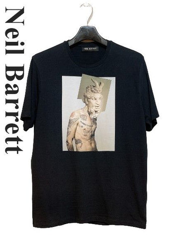 NEIL BARRETT Schwarzes Tattoo-Statuen T-Shirt Frauen 5589037582 24041723