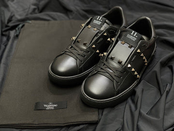 VALENTINO アンタイトル ブラック 5406650185 17872355