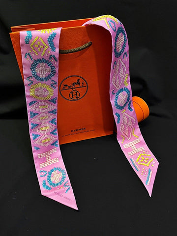 HERMES Kelly A Perl Twilly 26 6749377216 31768737