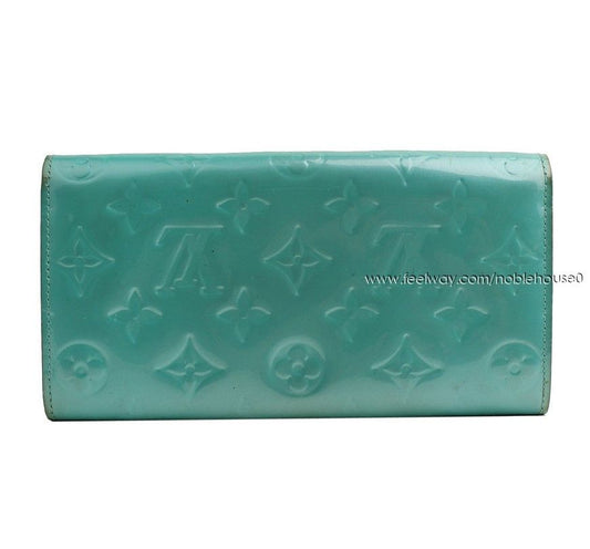 LOUIS VUITTON Monogram Vernis Émeraude Sarah Geldbörse 26811328