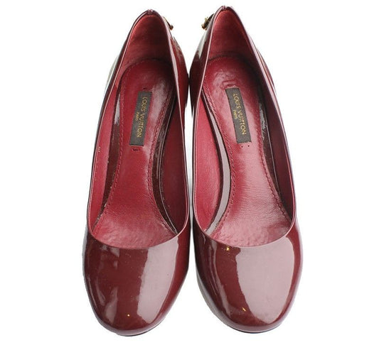 LOUIS VUITTON Weinlack-O-Legierung Goldener Pumps 34.5 26810705