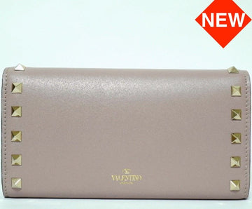 VALENTINO ロックスタッド フラップ 長財布 30481360