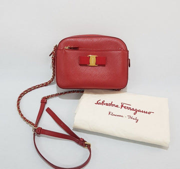 SALVATORE FERRAGAMO リディア クロスバッグ 55171630