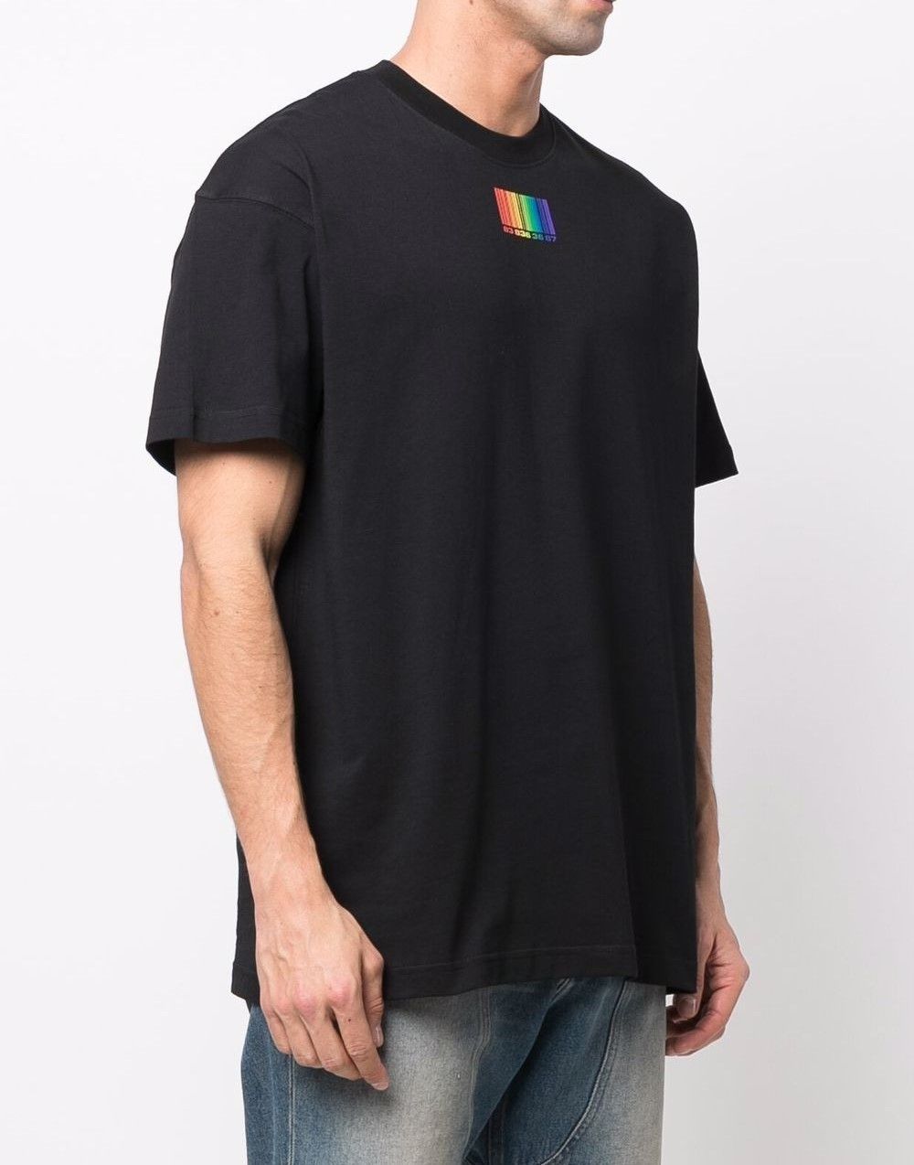 vetements 22SS VTMNTS Rainbow Barcode T-Shirt Black 29257387 vetements 22SS VTMNTS Rainbow Barcode T-Shirt Black 29257387