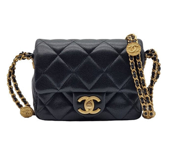 CHANEL Caviar Classic Goldmedaille Mini Flap Bag mit innchip 57838968