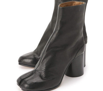 MAISON MARGIELA S58WU0260P3753 Tabi Ankle Boots 35529237