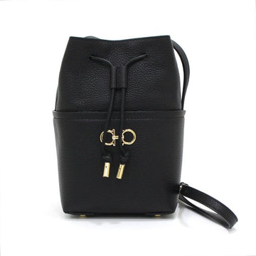 SALVATORE FERRAGAMO 間違いないバケットクロスボディバッグ 22 0382 152893951