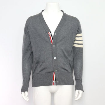 THOM BROWNE メンズカーディガン グレー メリノウール MKC002A 152900125