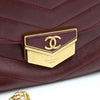 CHANEL 金色のチェーンポーチバッグまたはクラッチバッグ A57493 152893386 [P]