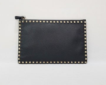 VALENTINO ロックスタッド クラッチバッグ 66991158