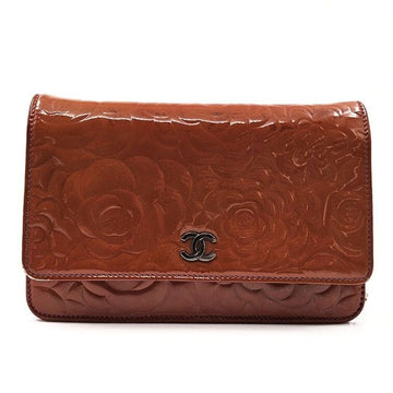 CHANEL Lack Camellia WOC Umhängetasche 120524033 120929702