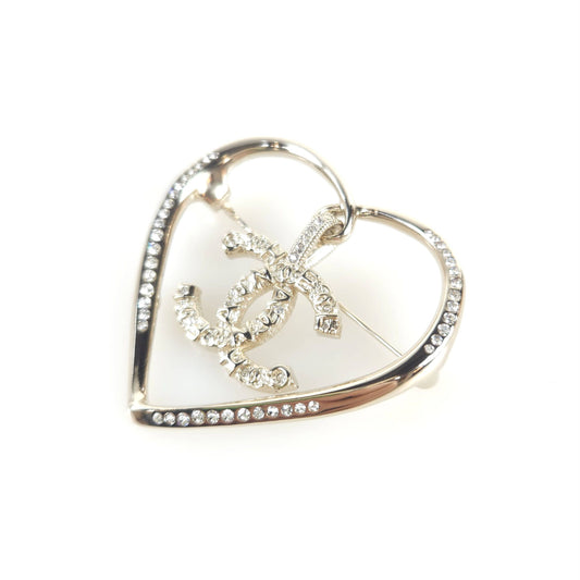 CHANEL CC Heart Brooch AB6004 7947 121399011