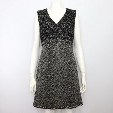 CHANEL Damen Wollkleid aus schwarzem Tweed P42282 152898258