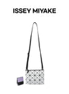 ISSEY MIYAKE Kreuzkörper BB66 AG056 01 154490856 [P]