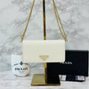 PRADA Vitello Saffiano Ketten-Crossbody Tasche Weiß 157604113 [P]