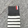 THOM BROWNE Drei Streifen 4-Bar Leichte Baumwolle Mid-Calf Socken Dunkelgrau (FAS020B 01690 025) 139893203 [P]