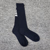 THOM BROWNE Dreifarbige Socken mit schrägem 4-Streifen-Design (MAS095A 01690 415) 128846612 [P]