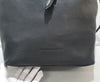 BURBERRY ブラックレザー ホーボーバッグ 36113645 [P]