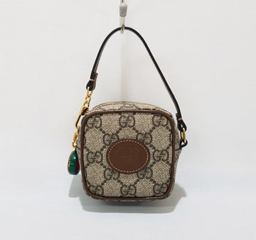 Gucci GG Mini Pouch Bag 726684 136051135