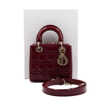 DIOR Lady Tasche in Kirschrot mit Lackleder und Goldakzenten 2022 152888875