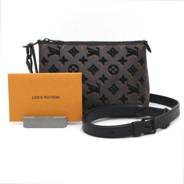 LOUIS VUITTON トライアングル メッセンジャーバッグ メンズ M45070 152889378