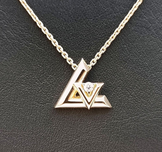 Louis Vuitton Diamond LV Bolt Necklace 7135633753 66300177