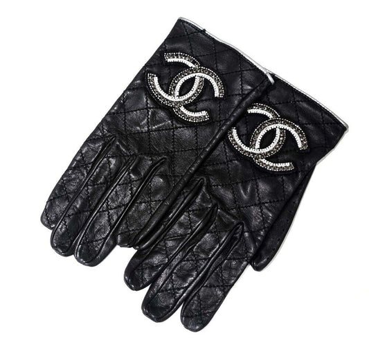 CHANEL CC Logo Lambskin Gloves 7123318720 64938118