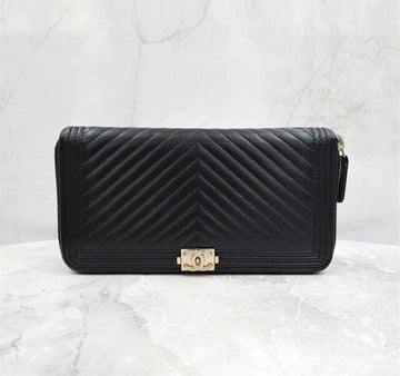 CHANEL Boy Chevron Zip Long Wallet 119258747
