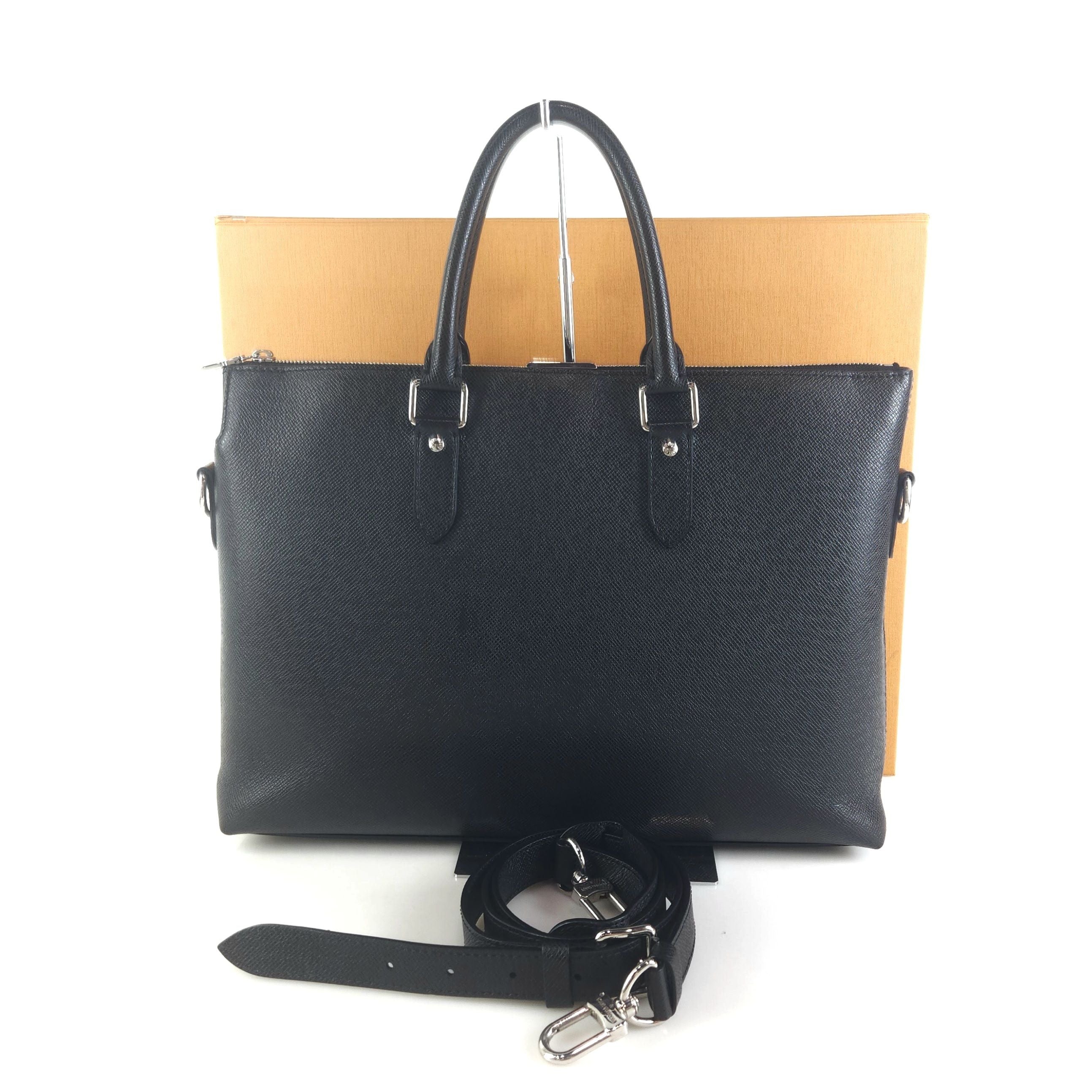 Louis Vuitton Taiga Anton Briefcase Tote Bag Shoulder Bag M33416