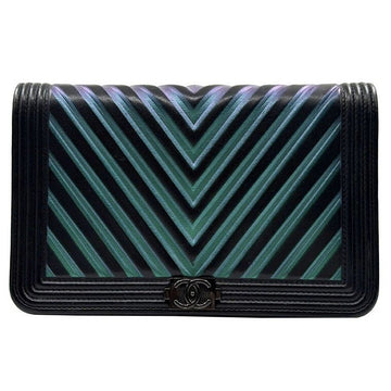 CHANEL Chevron Boy WOC Umhängetasche 100225023 146758067