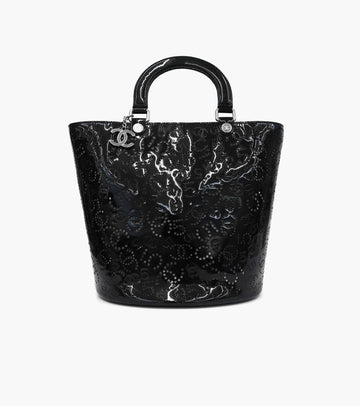 CHANEL Black Perf Tote Bag 3304 146381563