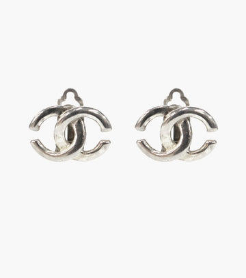 CHANEL cc CC シルバーイヤリング 29997 146386955