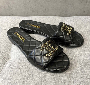 CHANEL ナインティーン CCロゴ キルティングスリッパ/スライドミュール サンダル ブラック G39954 148410460
