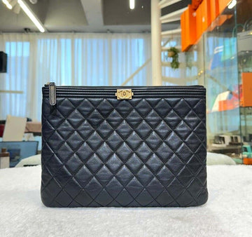 CHANEL New Medium Caviar Clutch Bag Black/Gold 23 Series H032103 148576457