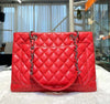 CHANEL グランドショッピング キャビア レッド/シルバー 12番 H072207 148576493 [P]