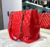 CHANEL グランドショッピング キャビア レッド/シルバー 12番 H072207 148576493 [P]