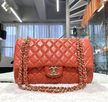 CHANEL Klassische Lammleder Clutch Coralrot/Gold 12. Serie H072208 148576496
