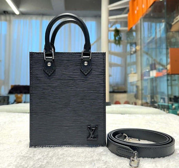 LOUIS VUITTON プティ・サックプラ・エピ・ブラック M69441D103002 148576630