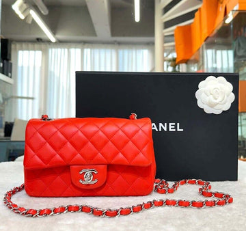 CHANEL ラムスキン クラシック ニューミニ フラップバッグ レッド/シルバー A69900 26番H011410 148576641