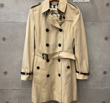 BURBERRY 女性用ギャバジンケンジントントレンチコート 3955590F081902 148409533