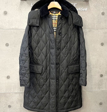 BURBERRY Darehem Langsteppjacke mit Kapuze Schwarz 8071234 148409451